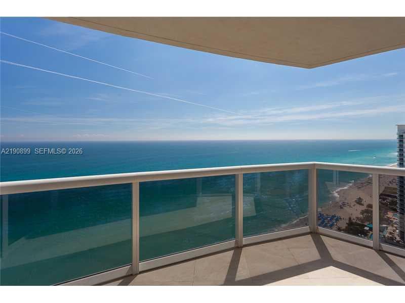 18911 Collins Ave 2