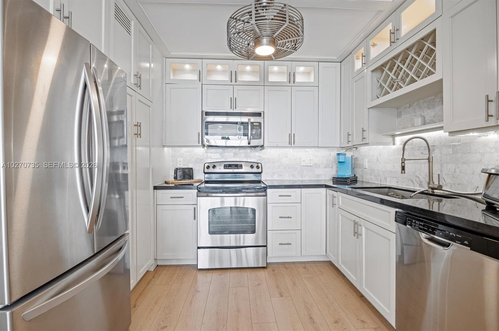 3505 S OCEAN DR 607 photo 2