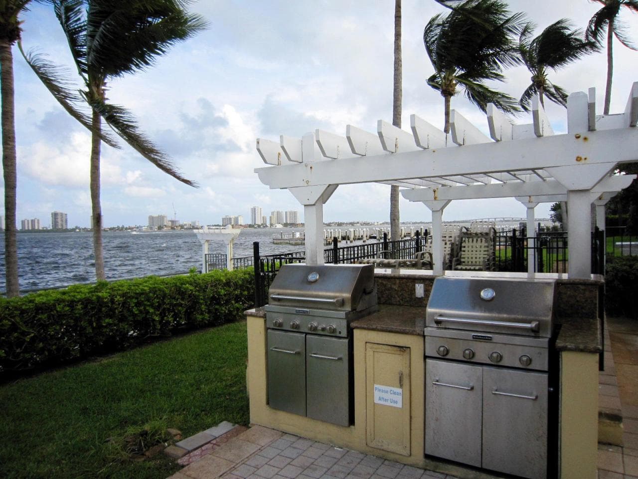 1060 Lake Shore Drive 206 photo 13
