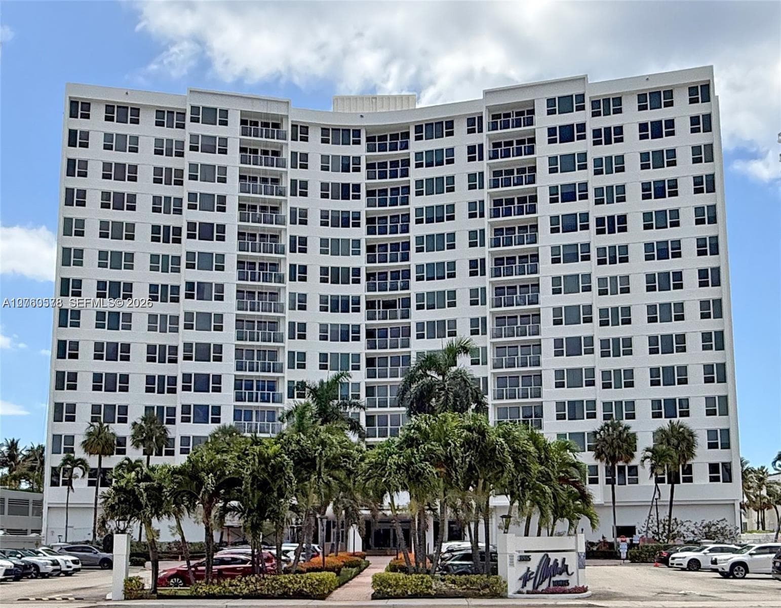 3505 S Ocean Dr 710 photo 1