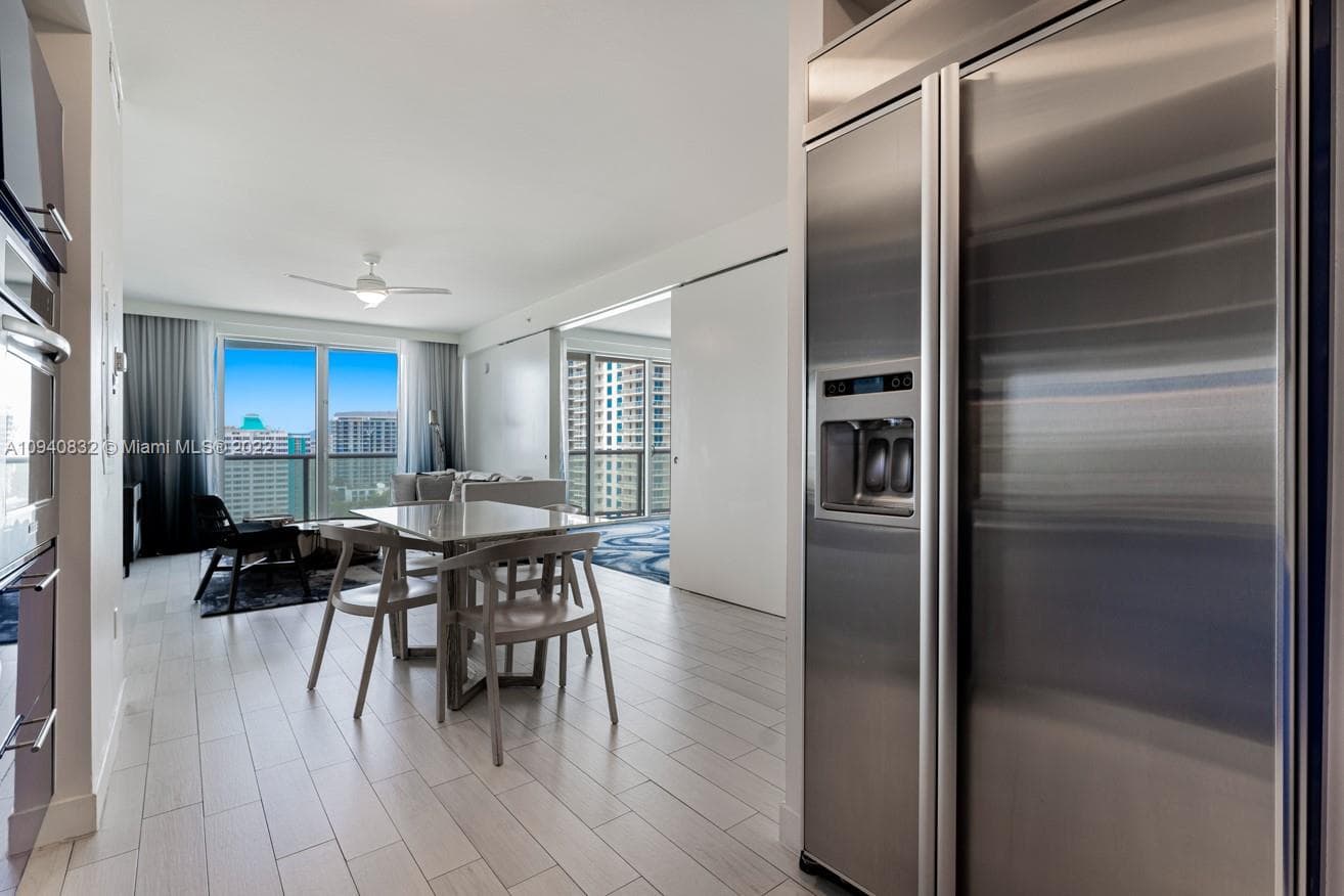 3101 Bayshore Dr 1402 photo 17