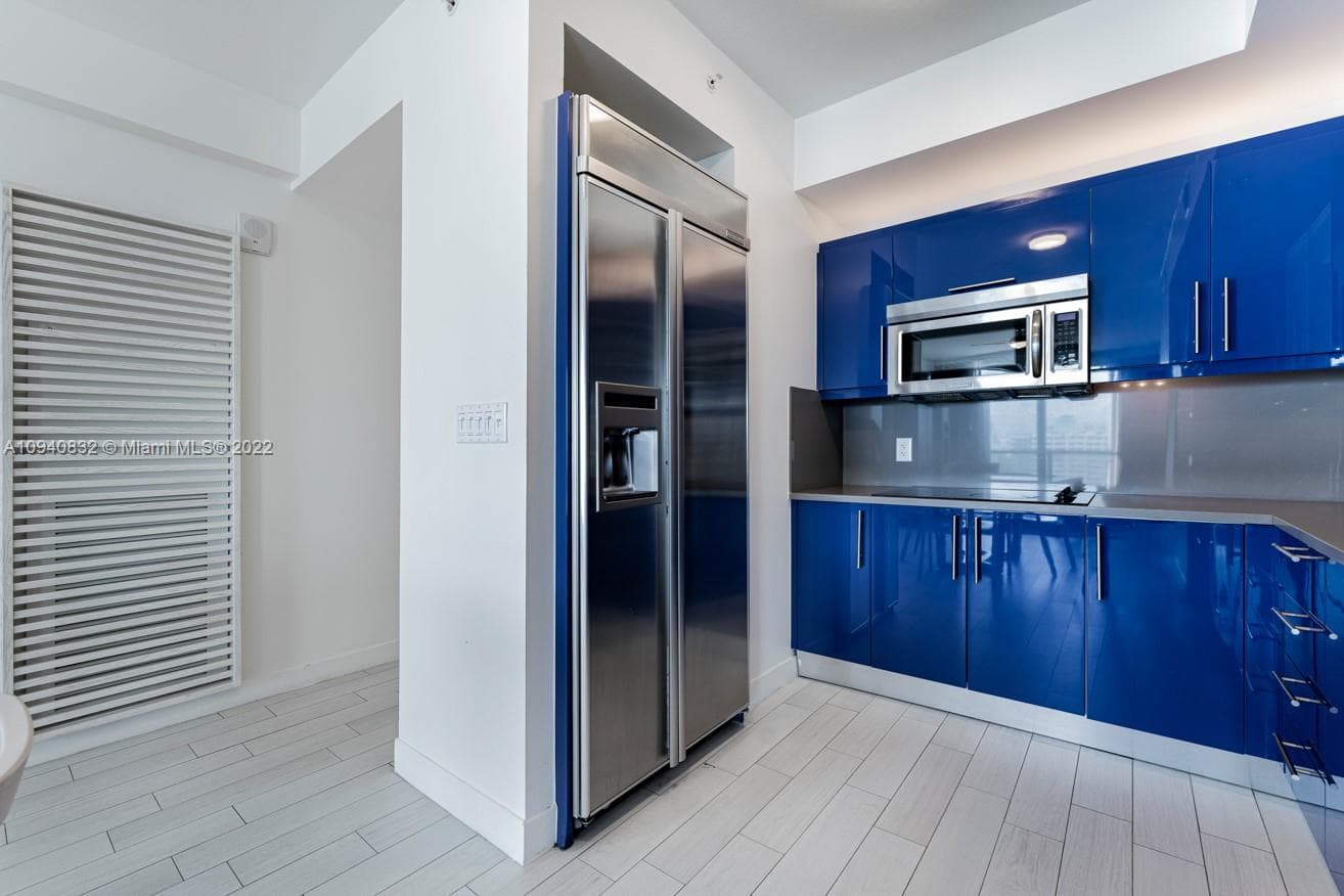 3101 Bayshore Dr 1402 photo 14