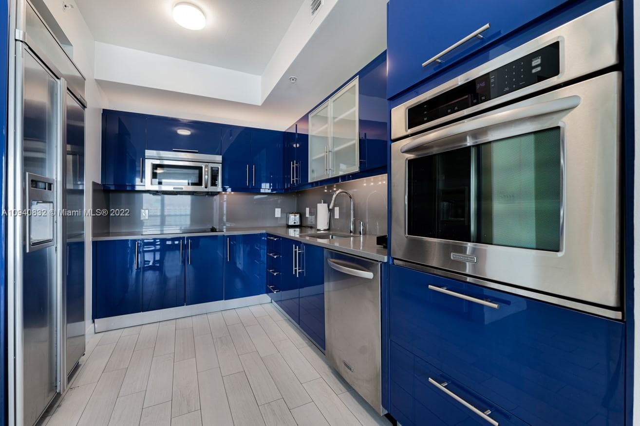 3101 Bayshore Dr 1402 photo 15