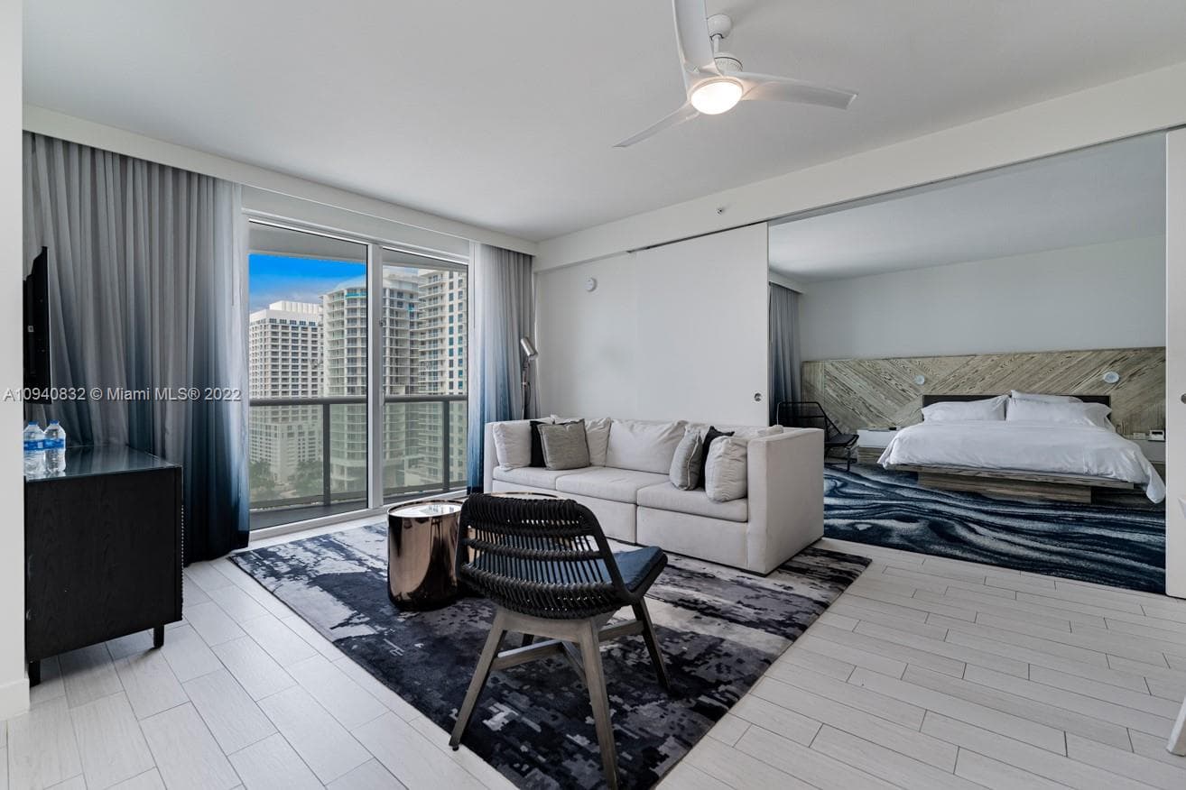 3101 Bayshore Dr 1402 photo 19