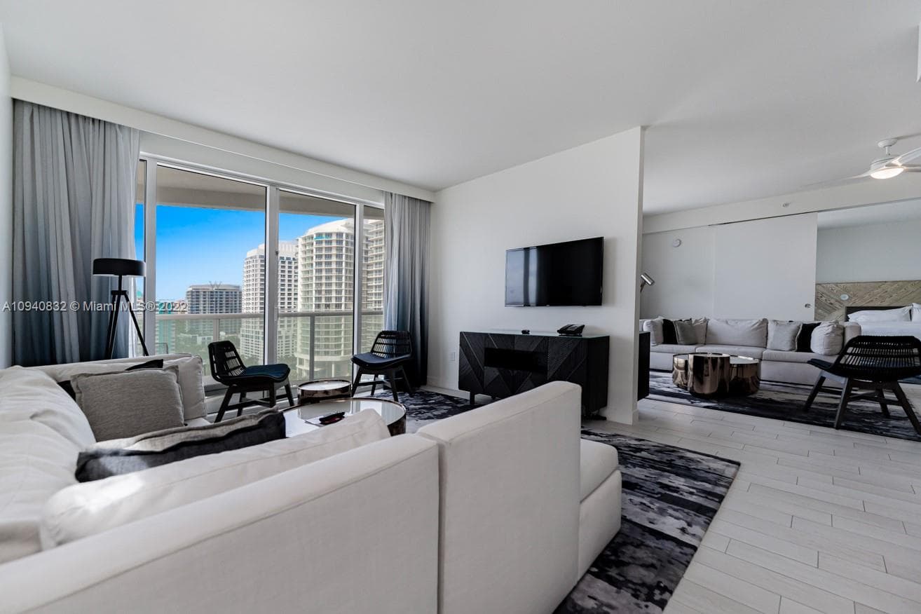 3101 Bayshore Dr 1402 photo 21