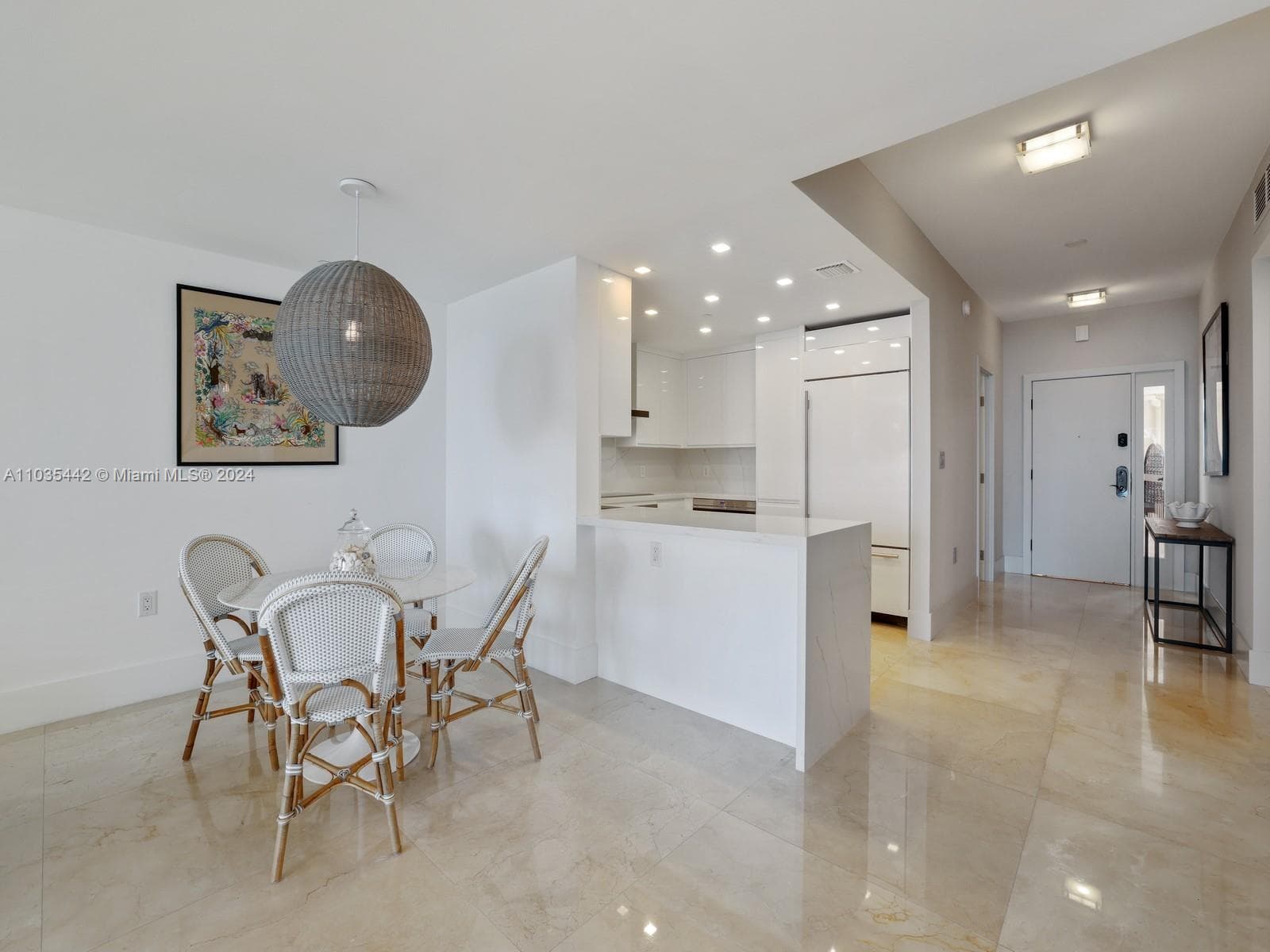 19223 Fisher Island Dr 19223 photo 14