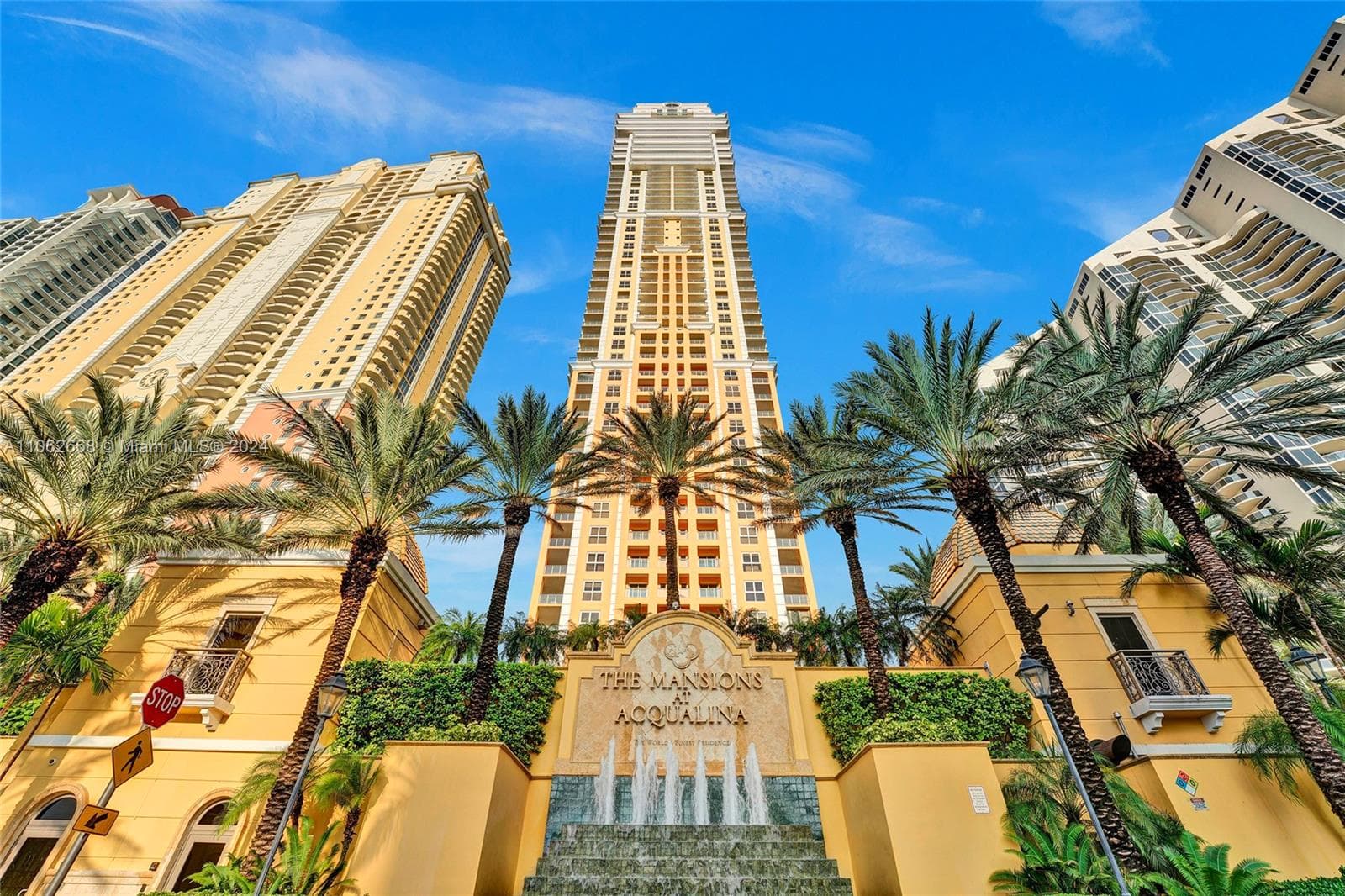 17749 Collins Ave 1
