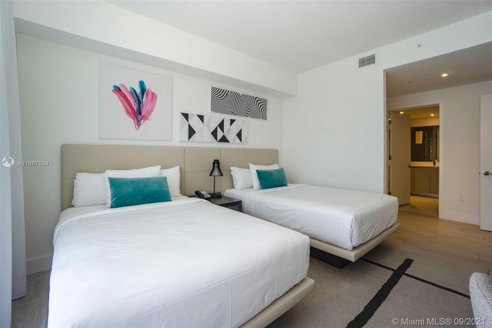 4010 Ocean Dr R3307 photo 20