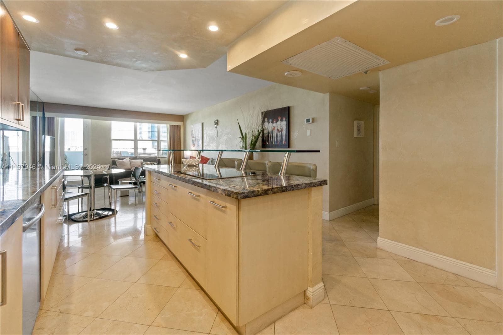 100 Lincoln Rd 1533 photo 6