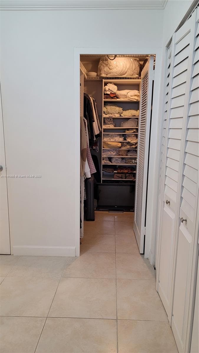 3430 Galt Ocean Dr 506 photo 8