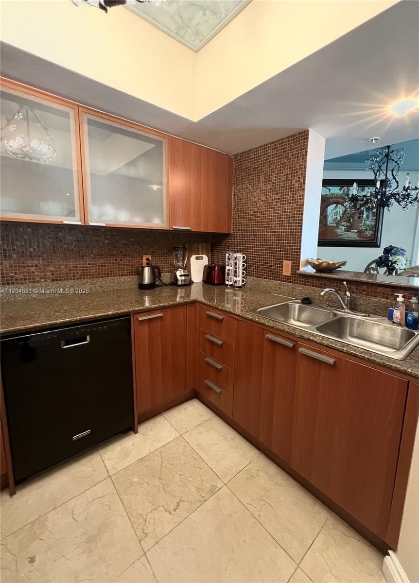 16699 Collins Ave 2704 photo 5
