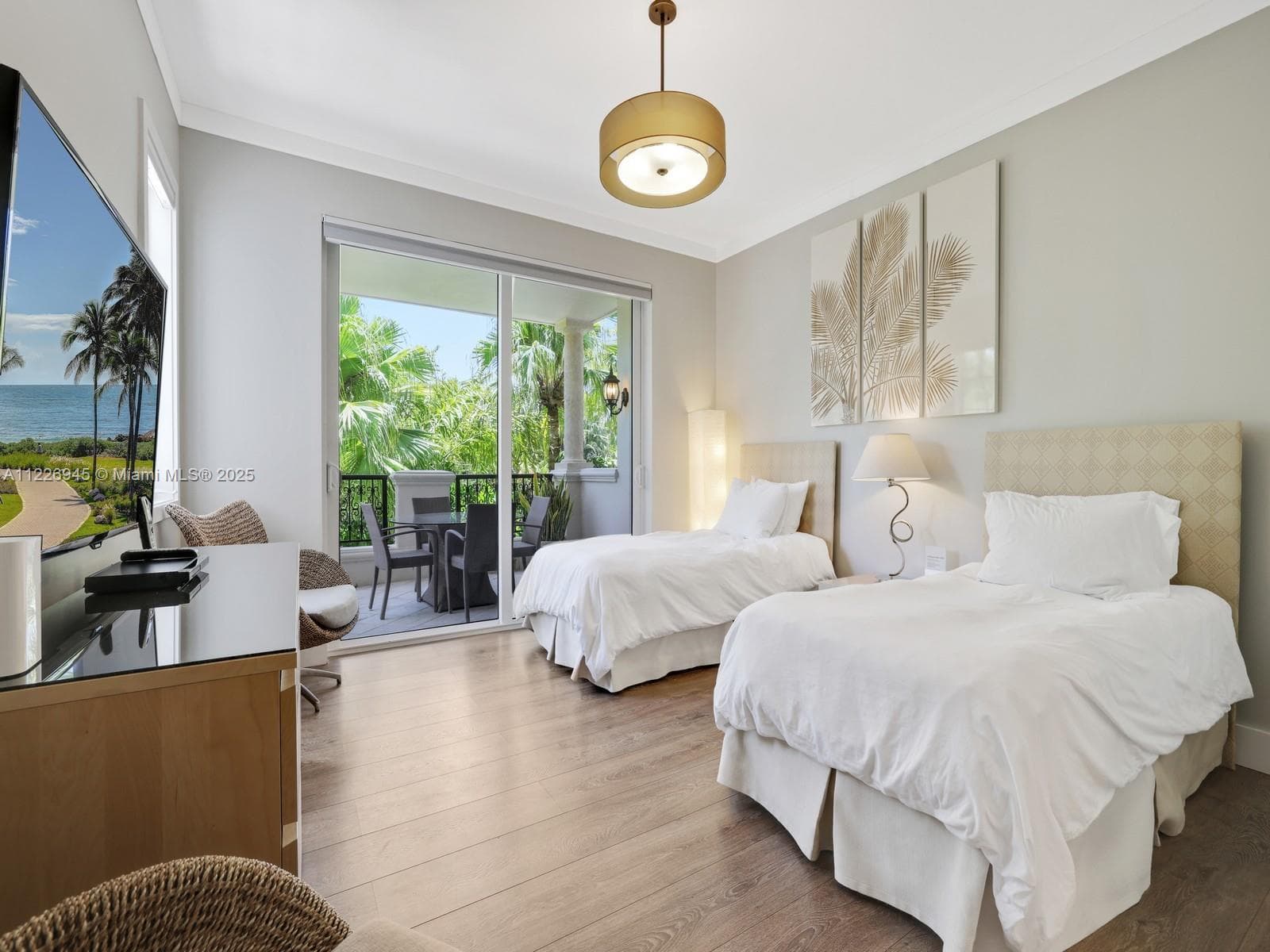 19126 Fisher Island Dr 19126 photo 20