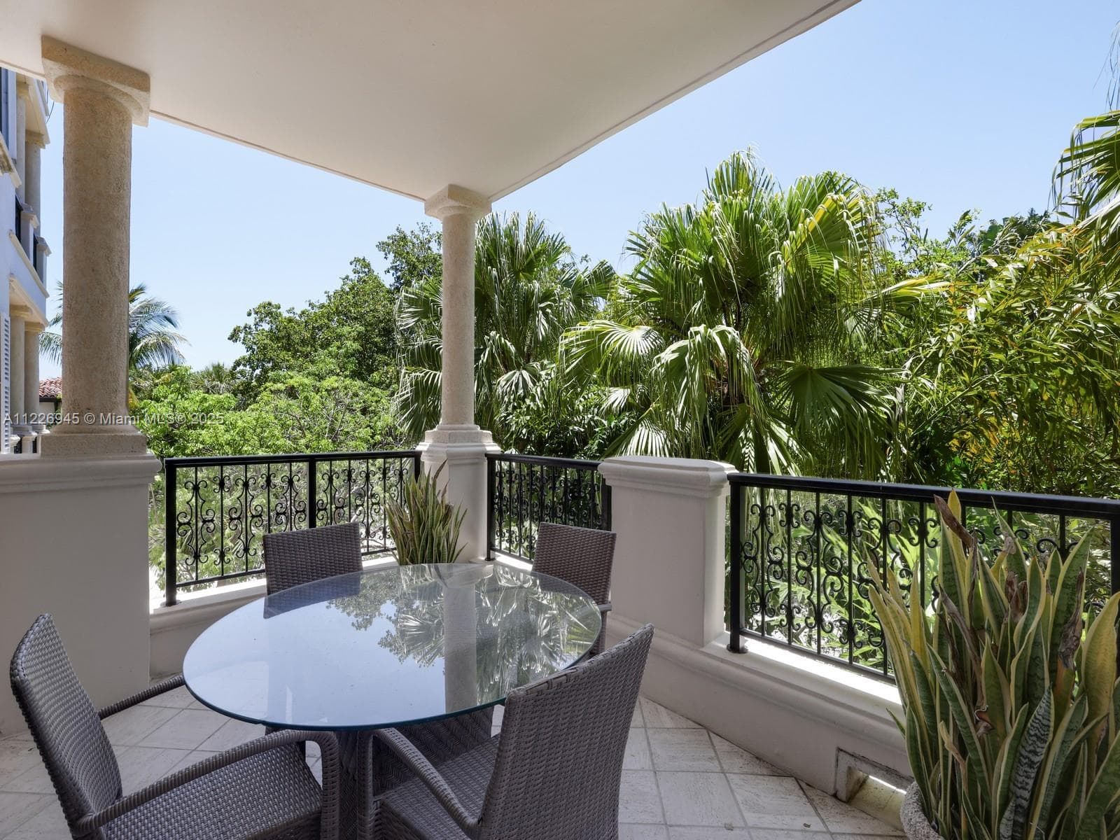 19126 Fisher Island Dr 19126 photo 25