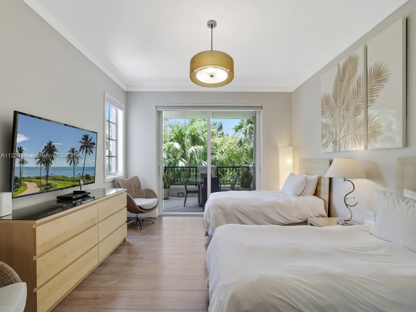 19126 Fisher Island Dr 19126 photo 21