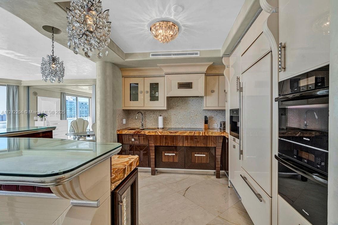 16699 Collins Ave 2508 photo 6