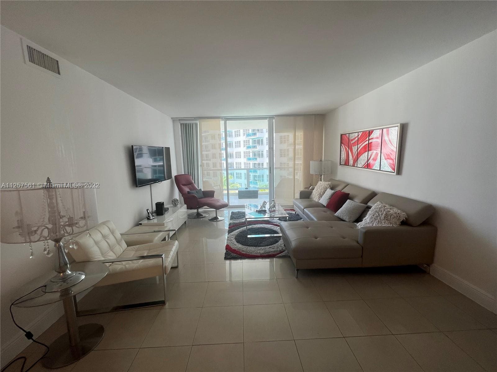 5151 Collins Ave 725 photo 3