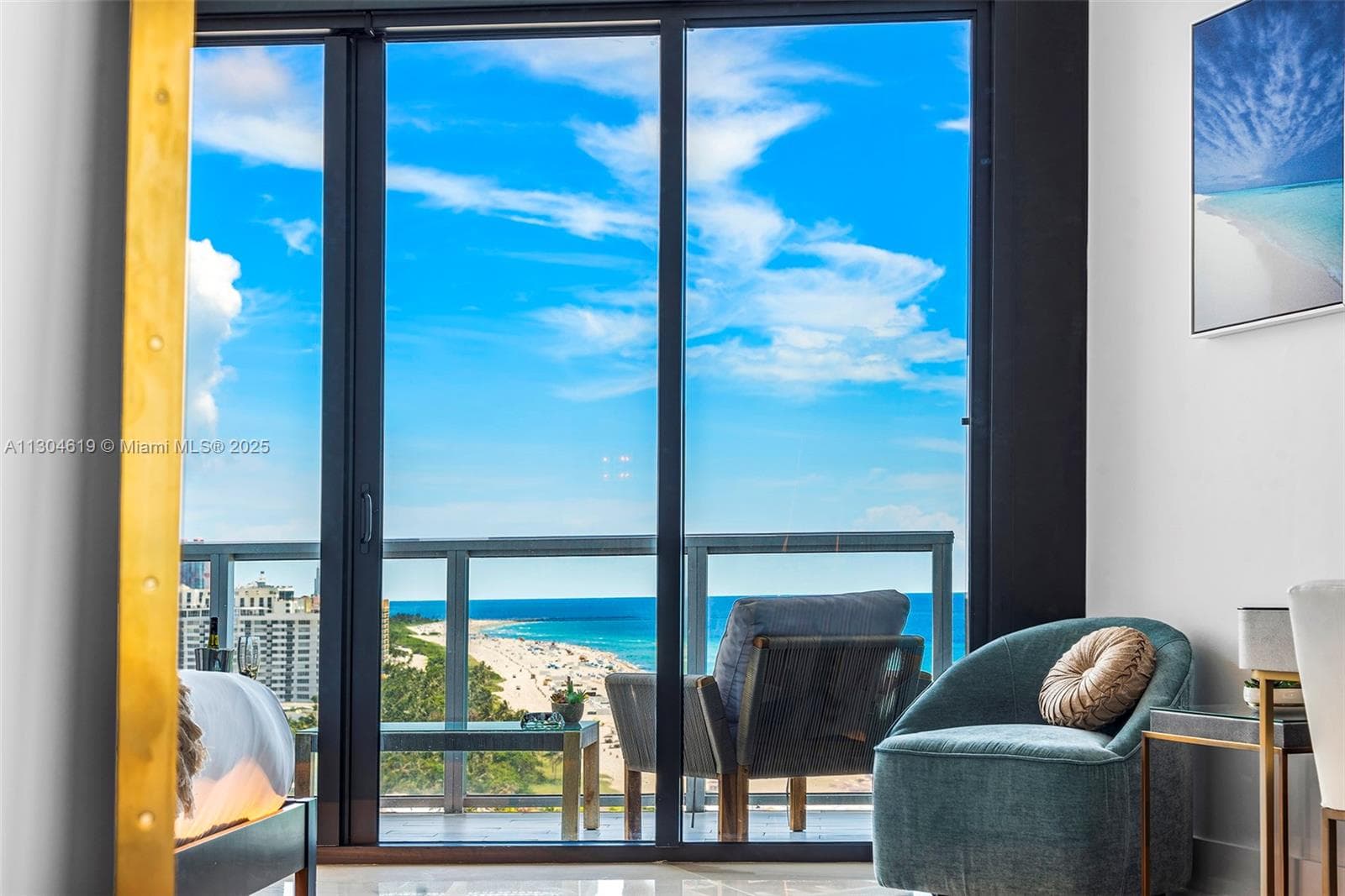 2201 Collins Ave 1926/PH- photo 3