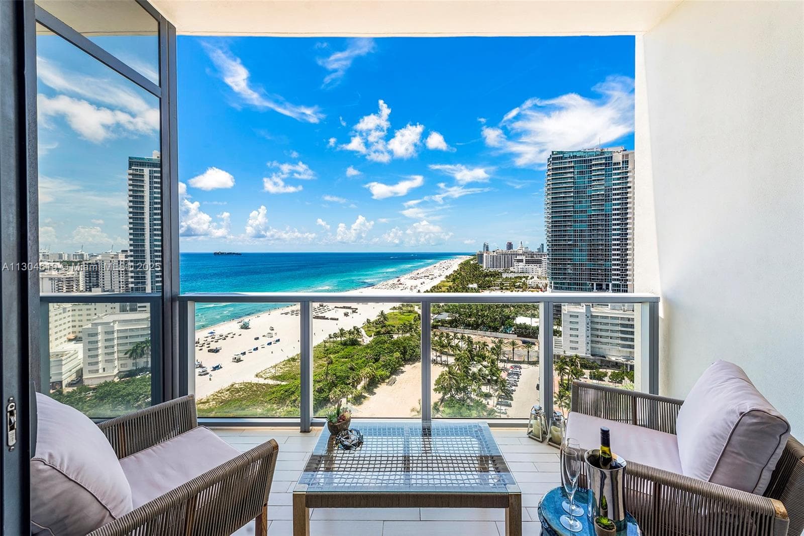 2201 Collins Ave 1926/PH- photo 5