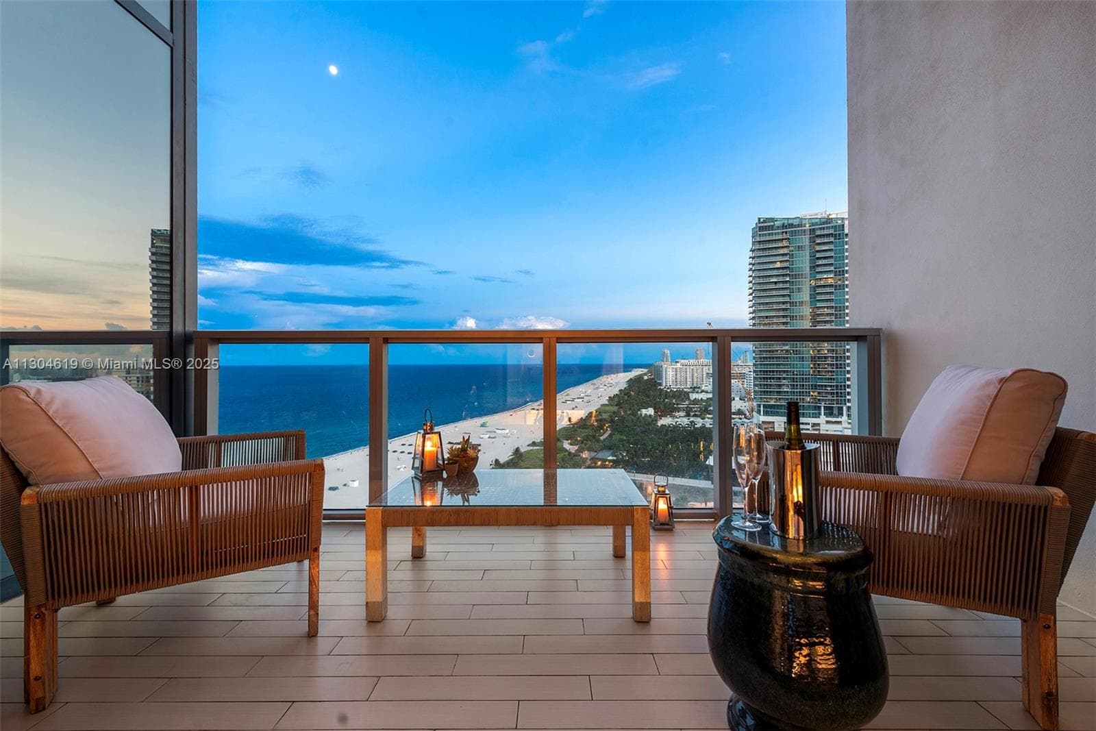 2201 Collins Ave 1926/PH- photo 21
