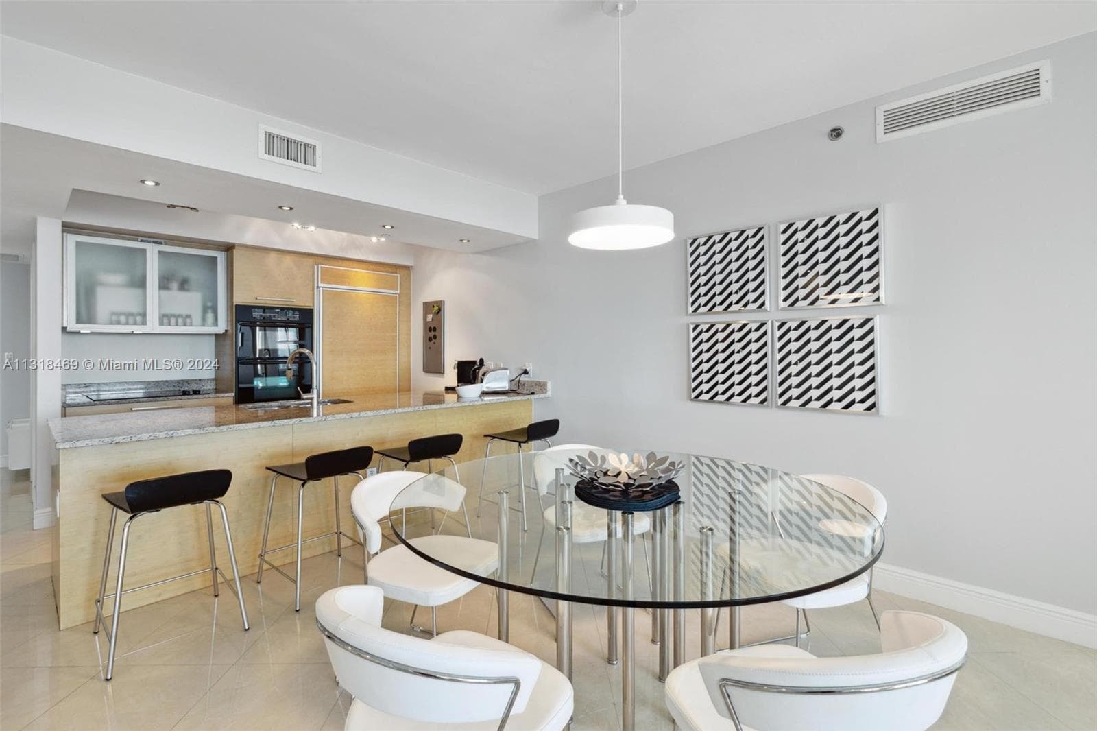 1830 Ocean Dr 2