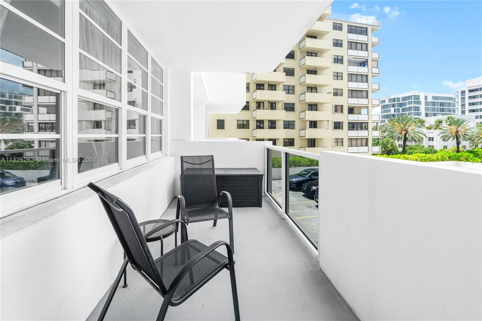100 Lincoln Rd 320 photo 17