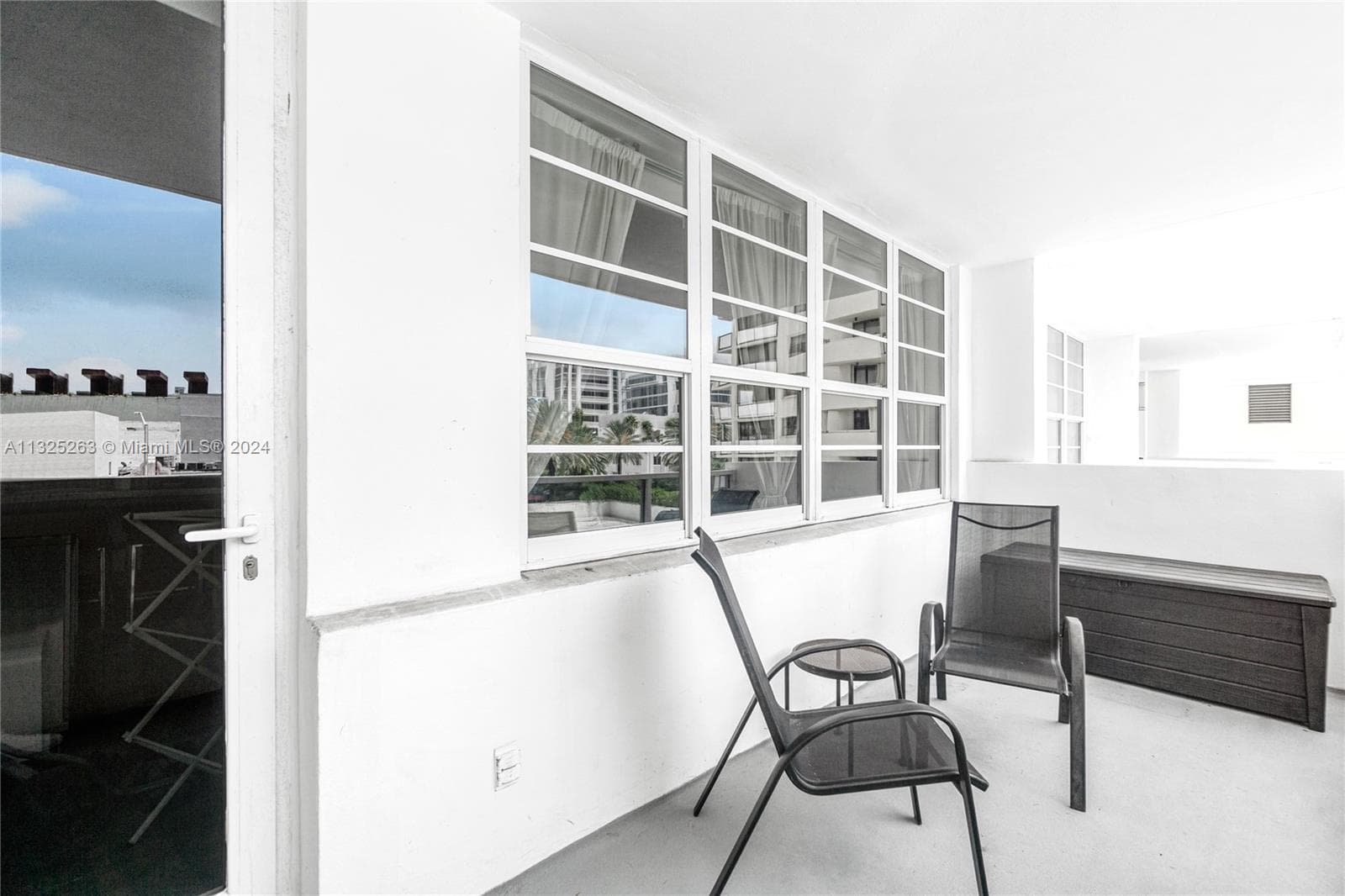 100 Lincoln Rd 320 photo 16