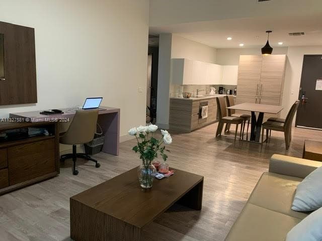 777 Ocean Dr 1