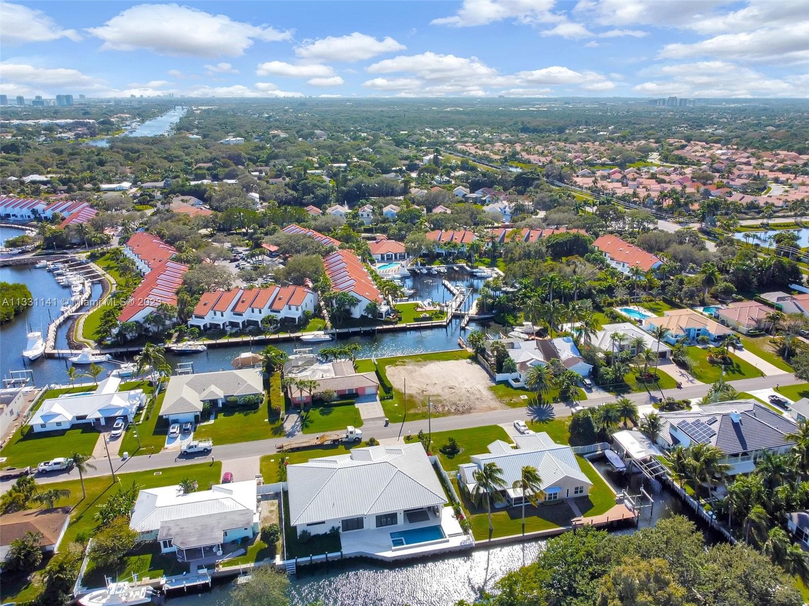 2400 Edward Rd 4