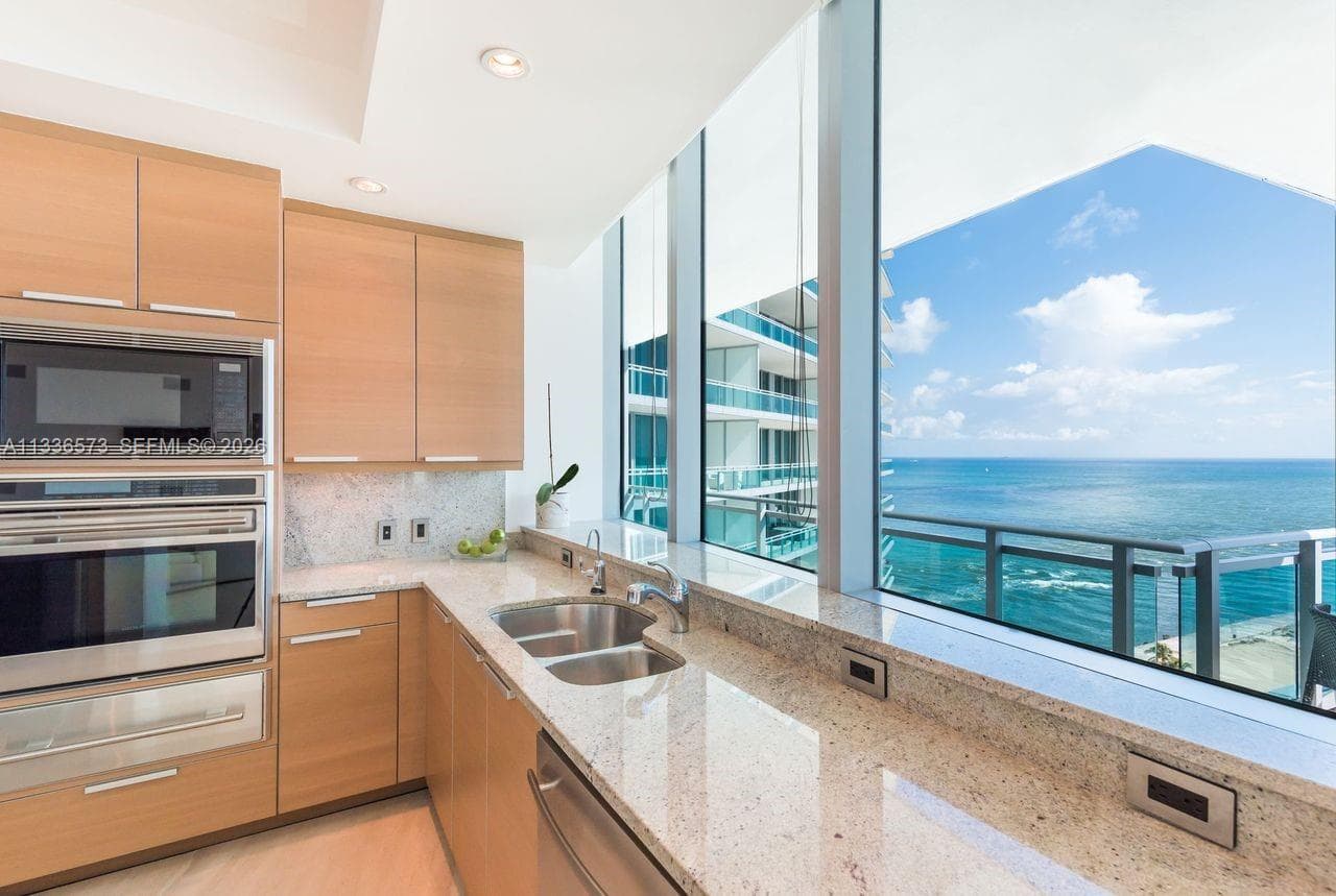10295 Collins Ave 1202 photo 12