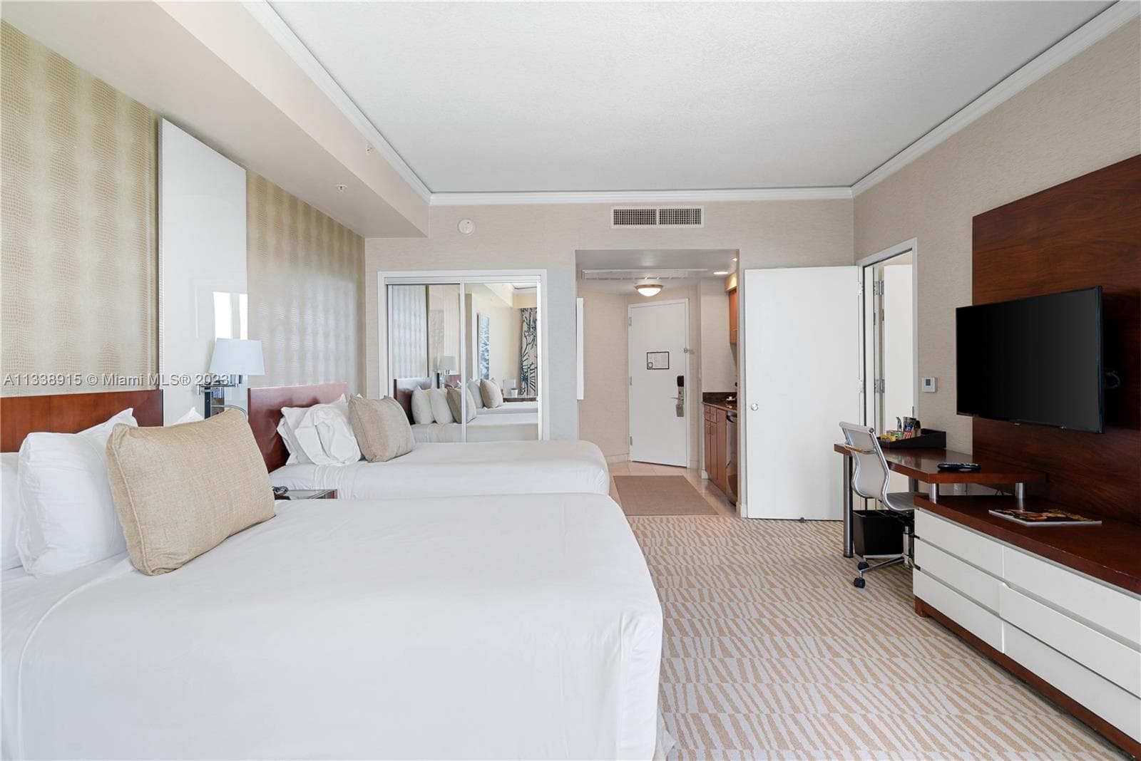 18001 Collins Ave 2109 photo 18