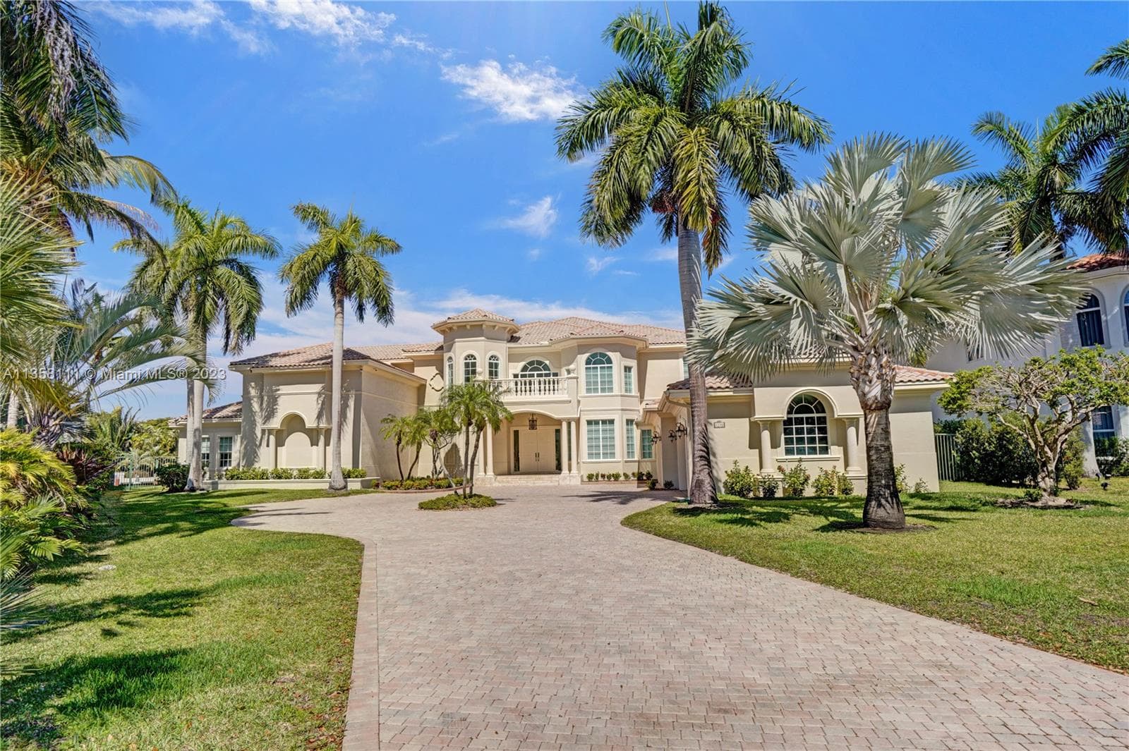 1130 Harbor Ct photo 13