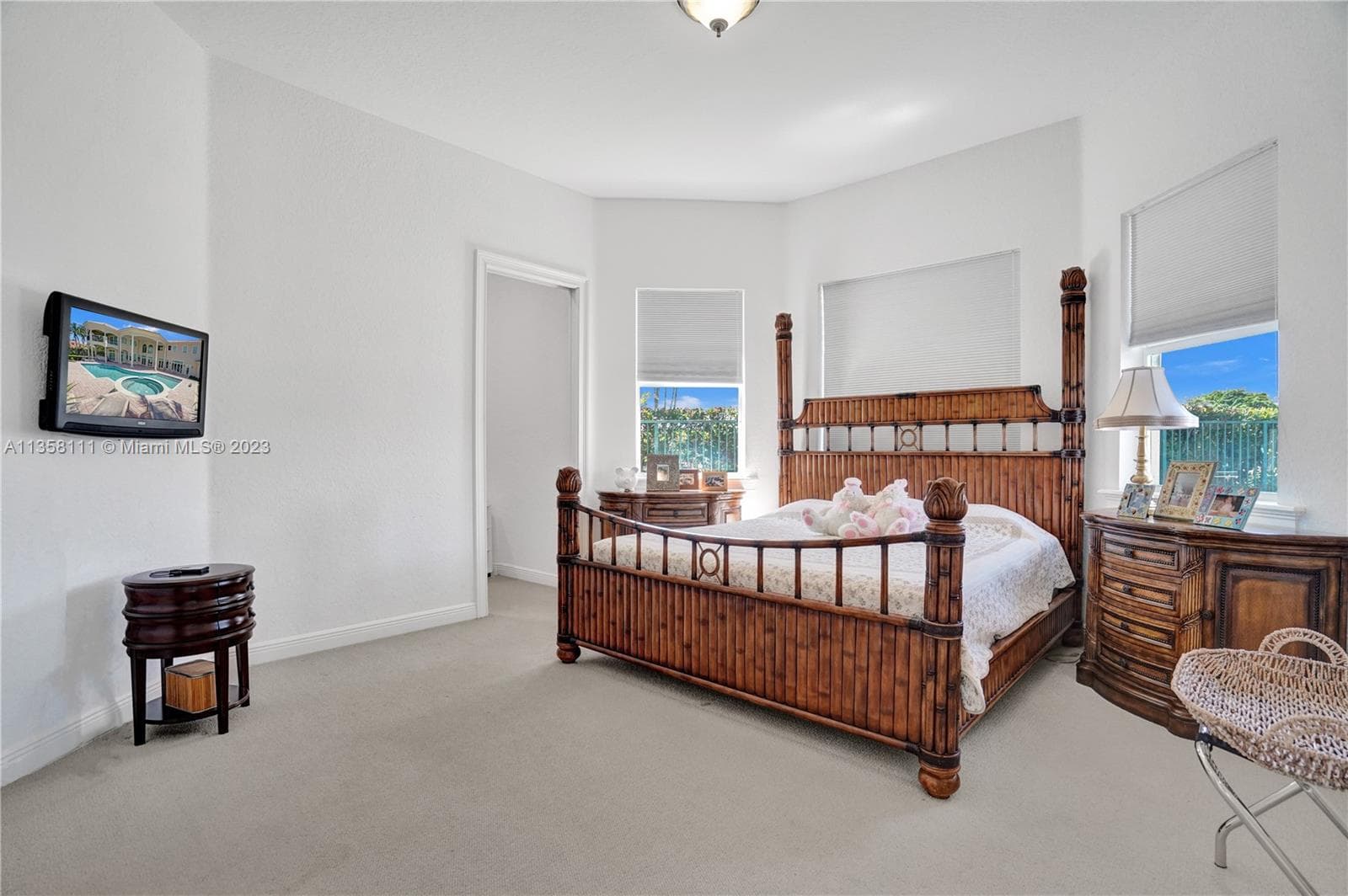 1130 Harbor Ct photo 25