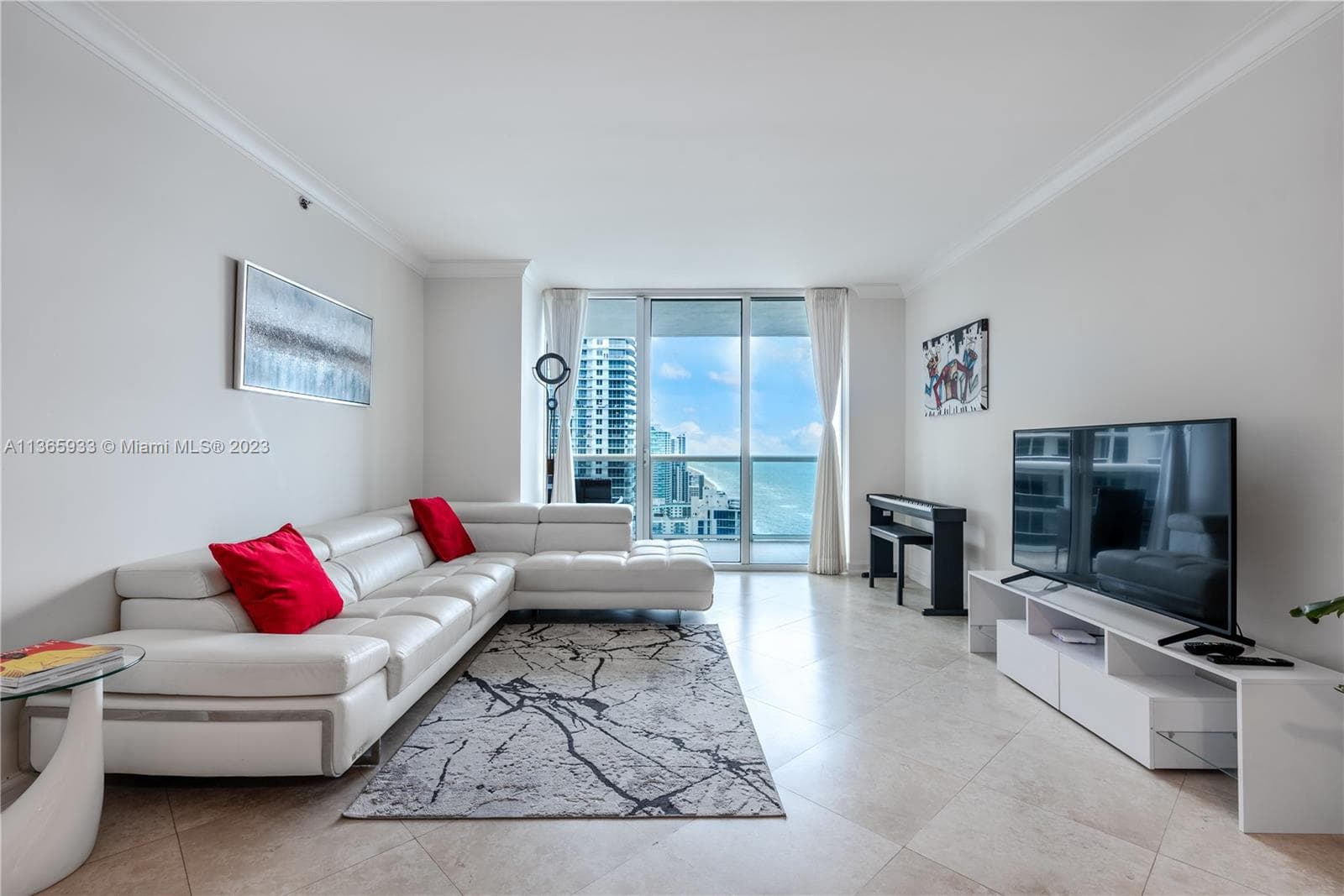 1830 S Ocean Dr Available 3511 photo 6