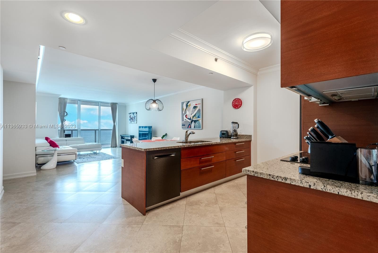 1830 S Ocean Dr Available 3511 photo 12