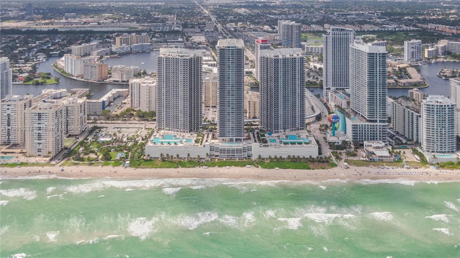 1830 S Ocean Dr Available 3511 photo 3