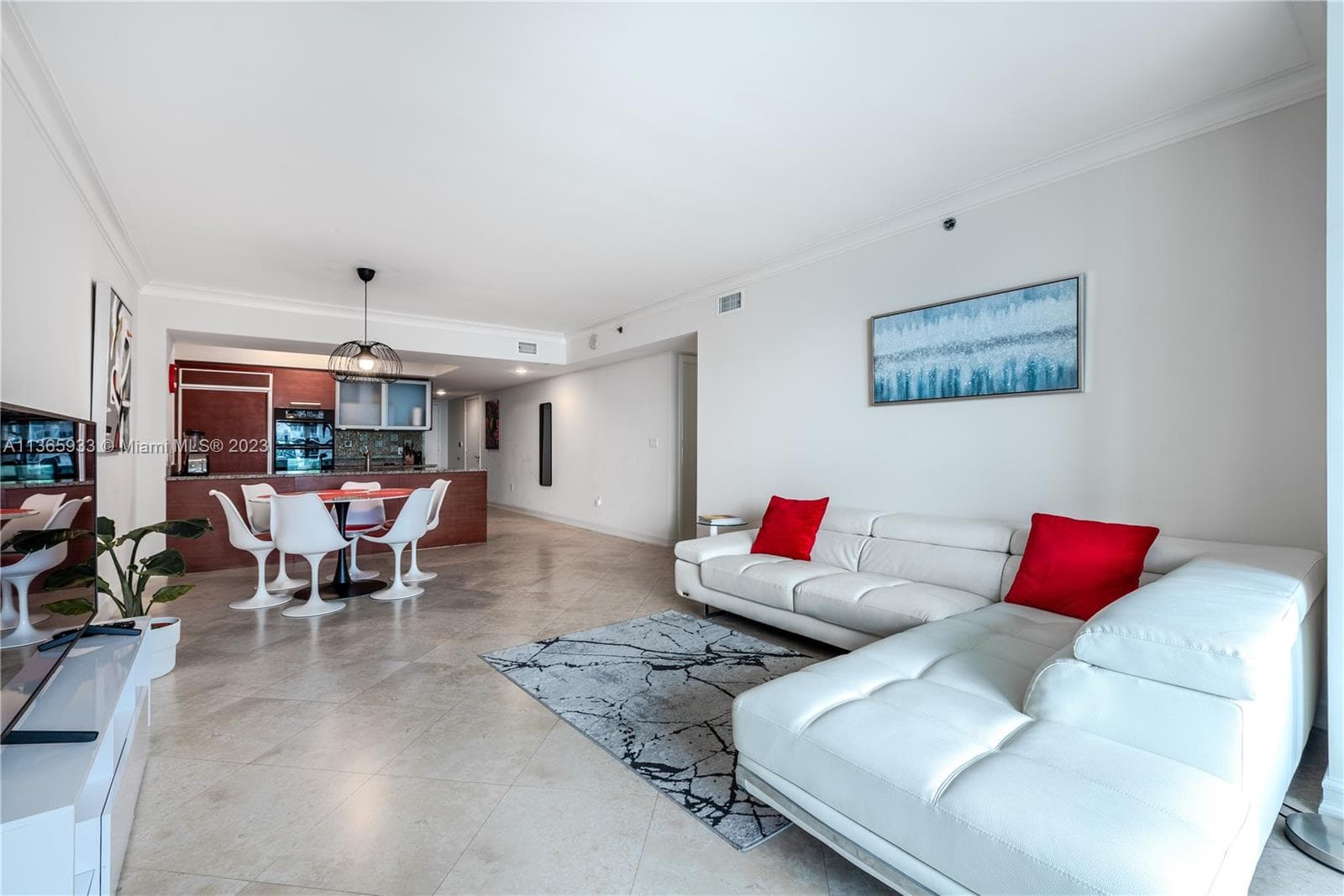 1830 S Ocean Dr Available 3511 photo 9