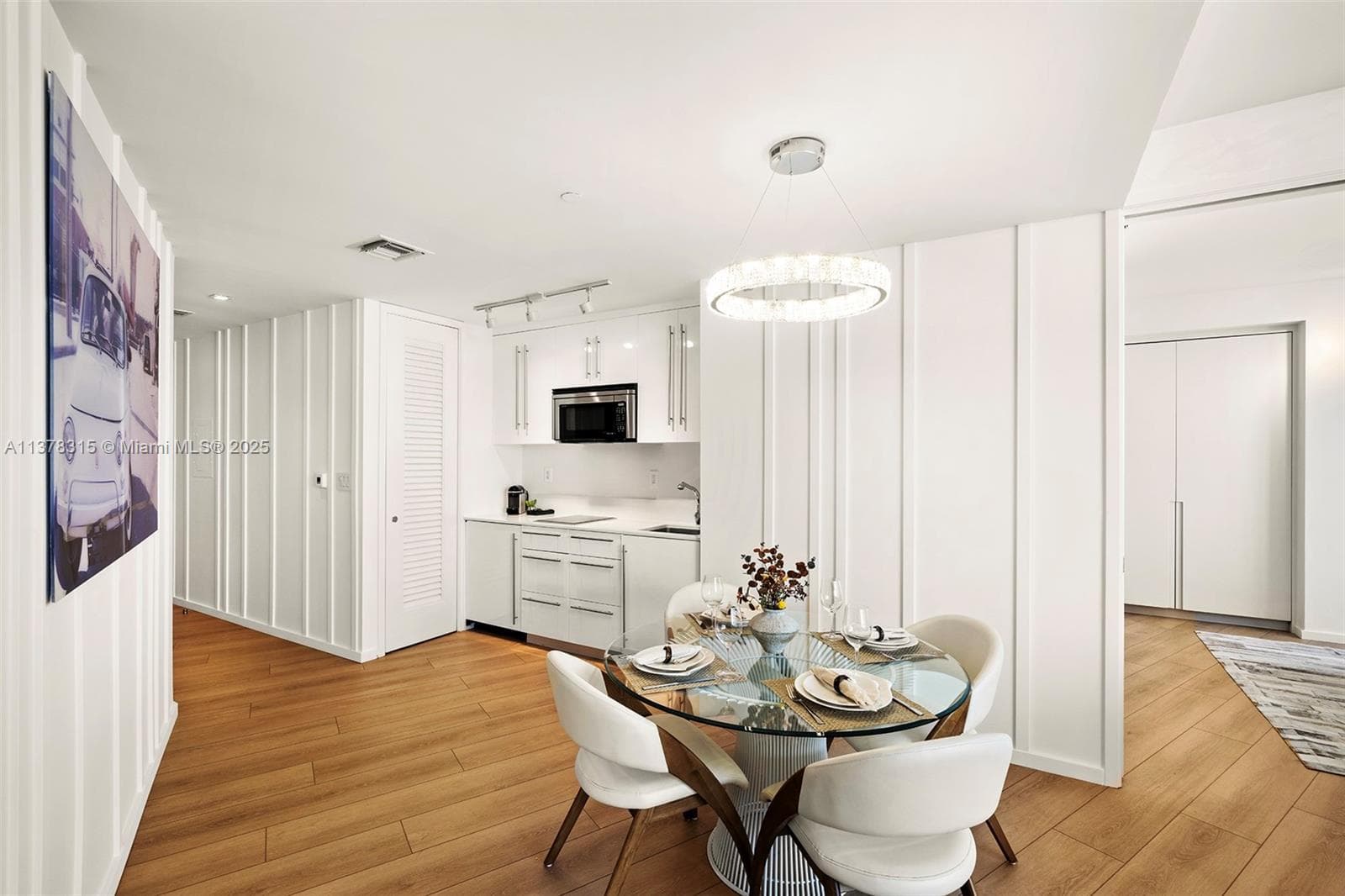 2201 Collins Ave 811 photo 9