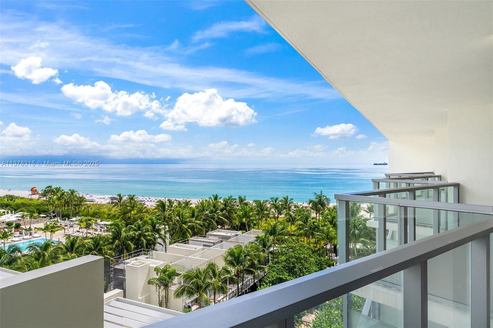 2201 Collins Ave 811 photo 19