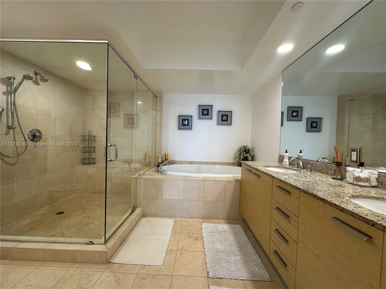1830 S Ocean Dr 2010 photo 5