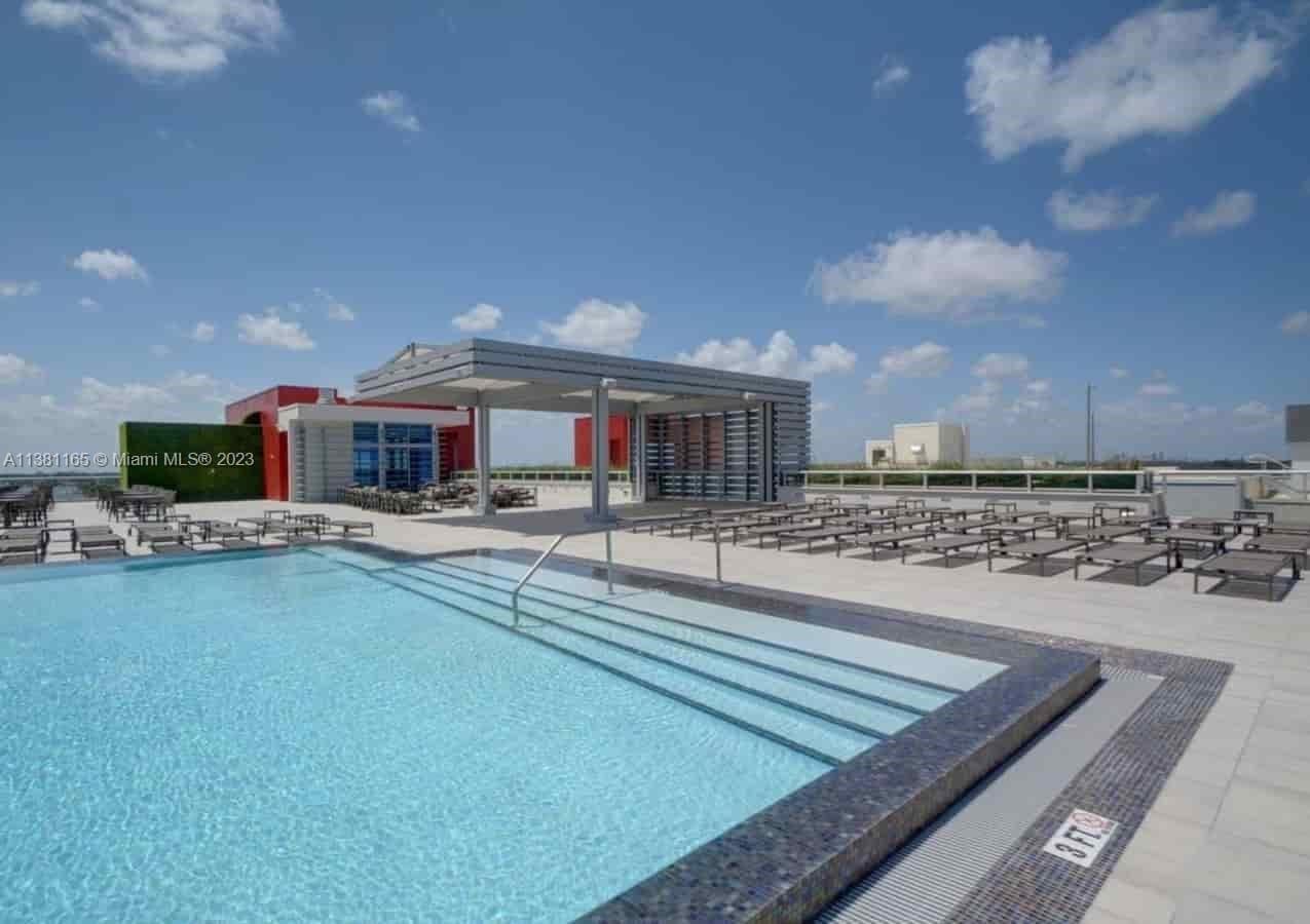 777 Ocean Dr N510 photo 9