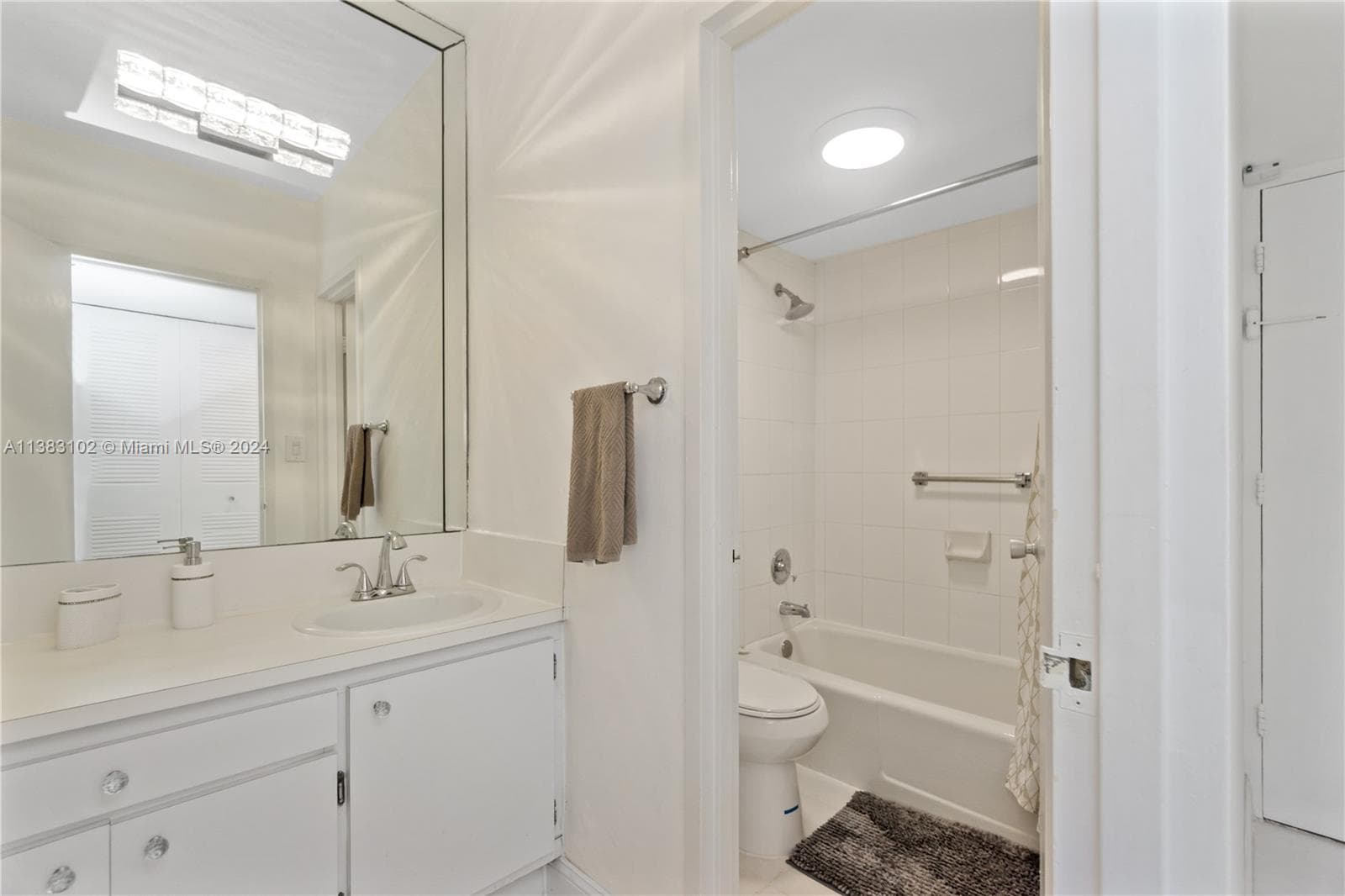 100 Lincoln Rd 306 photo 9