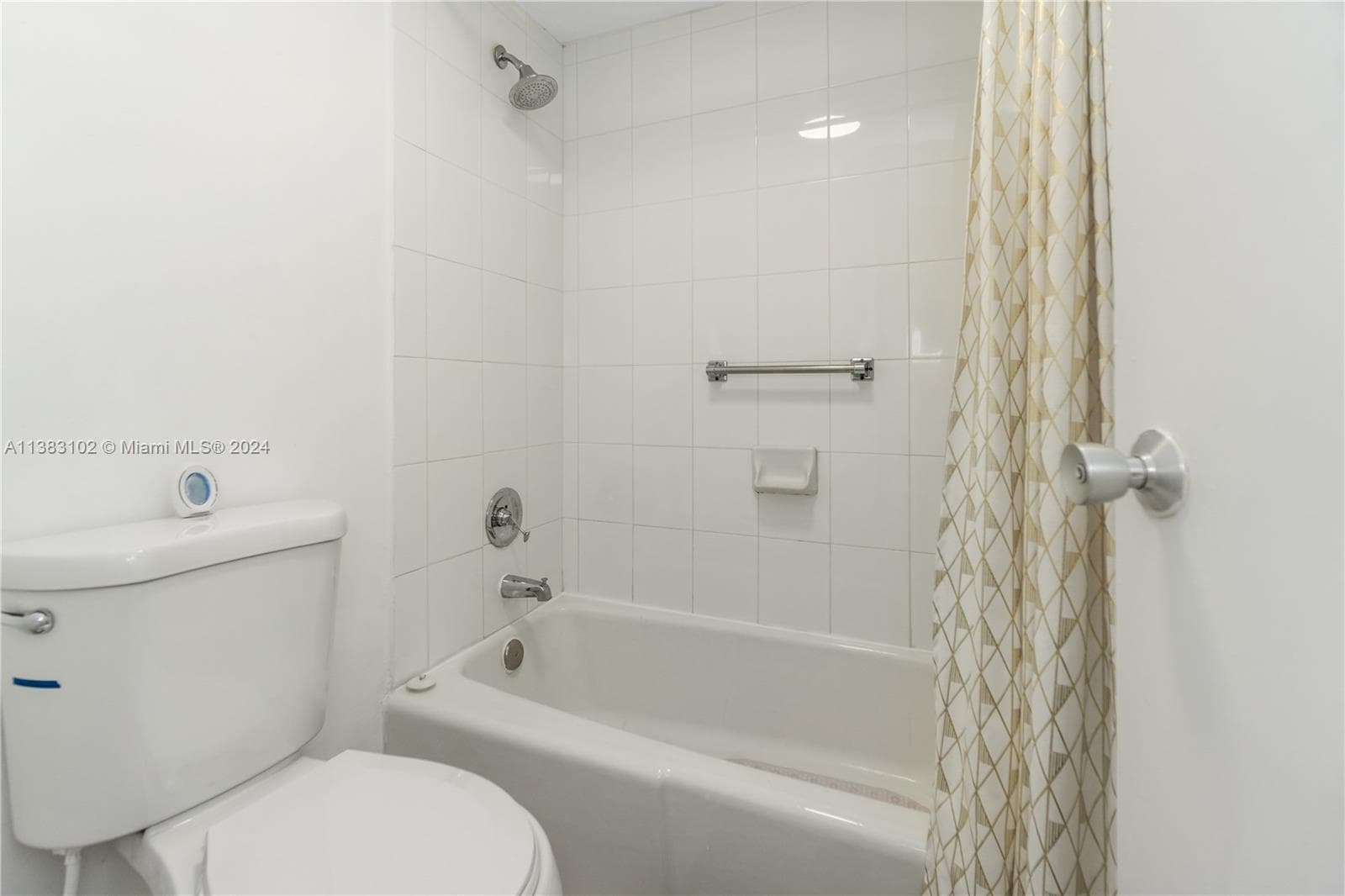 100 Lincoln Rd 306 photo 10