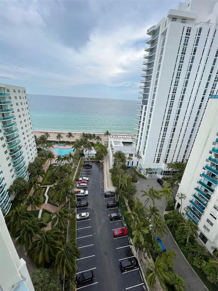 3901 S Ocean dr 2