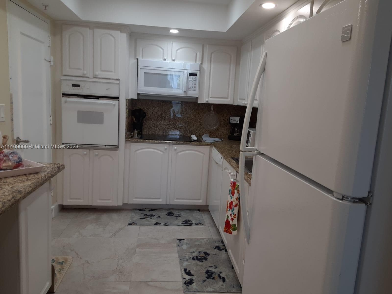 3801 Ocean Dr 5