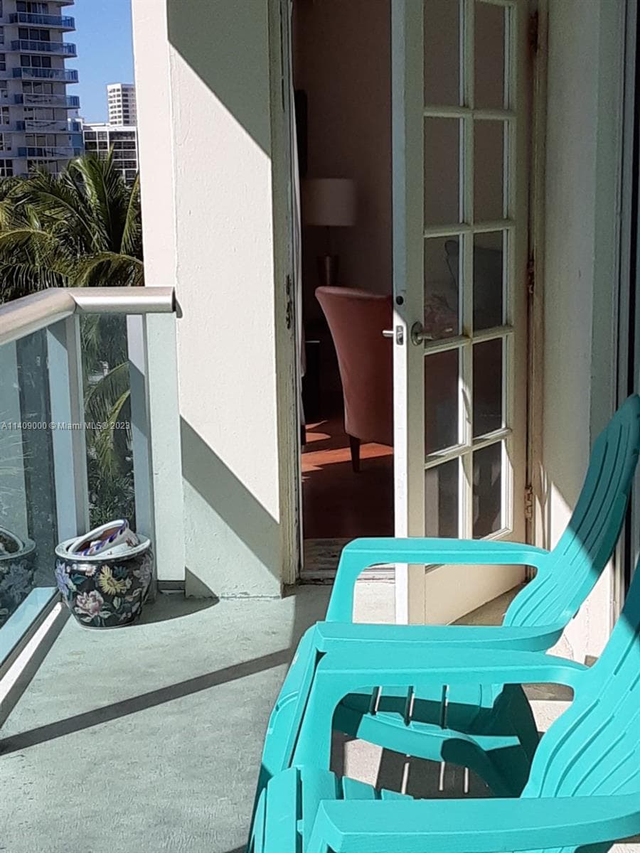 3801 Ocean Dr 4