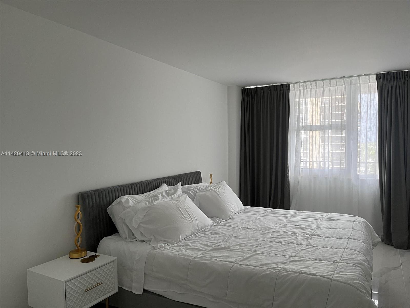 2030 S Ocean Dr 1602 photo 3