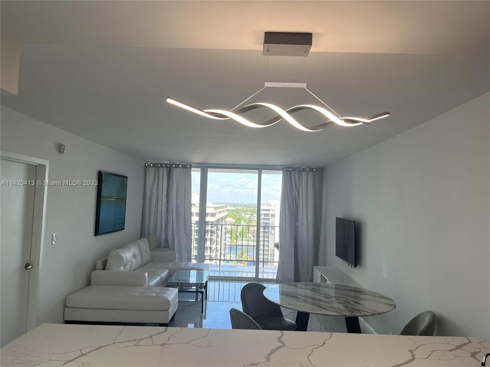 2030 S Ocean Dr 1602 photo 8