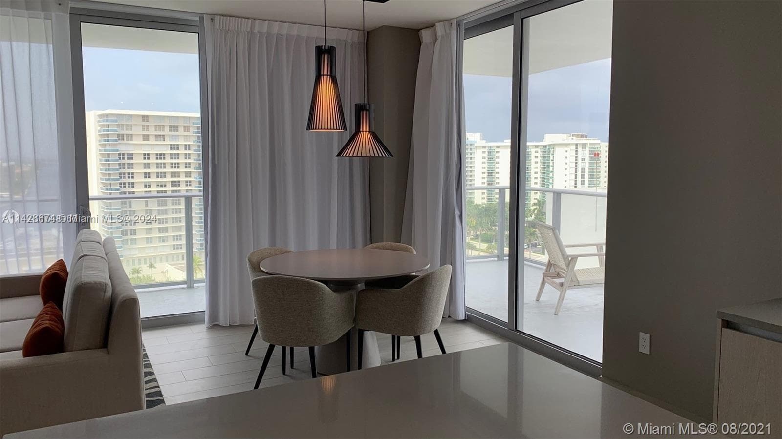 4010 Ocean Dr R301 photo 7