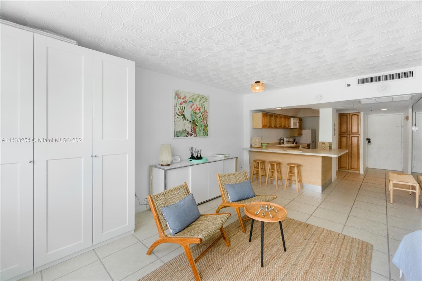 100 Lincoln Rd 1039 photo 5