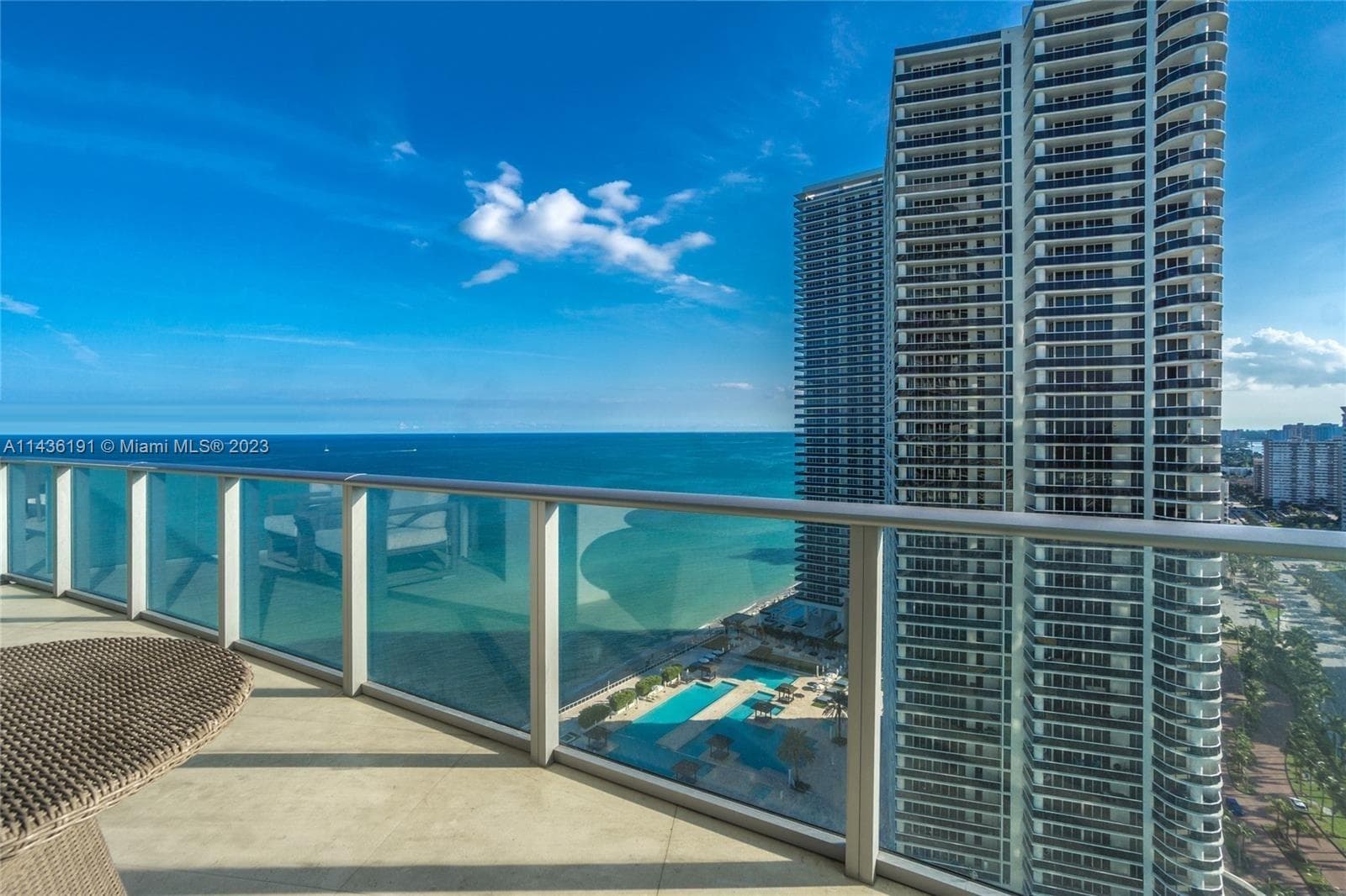 4111 Ocean Dr 3